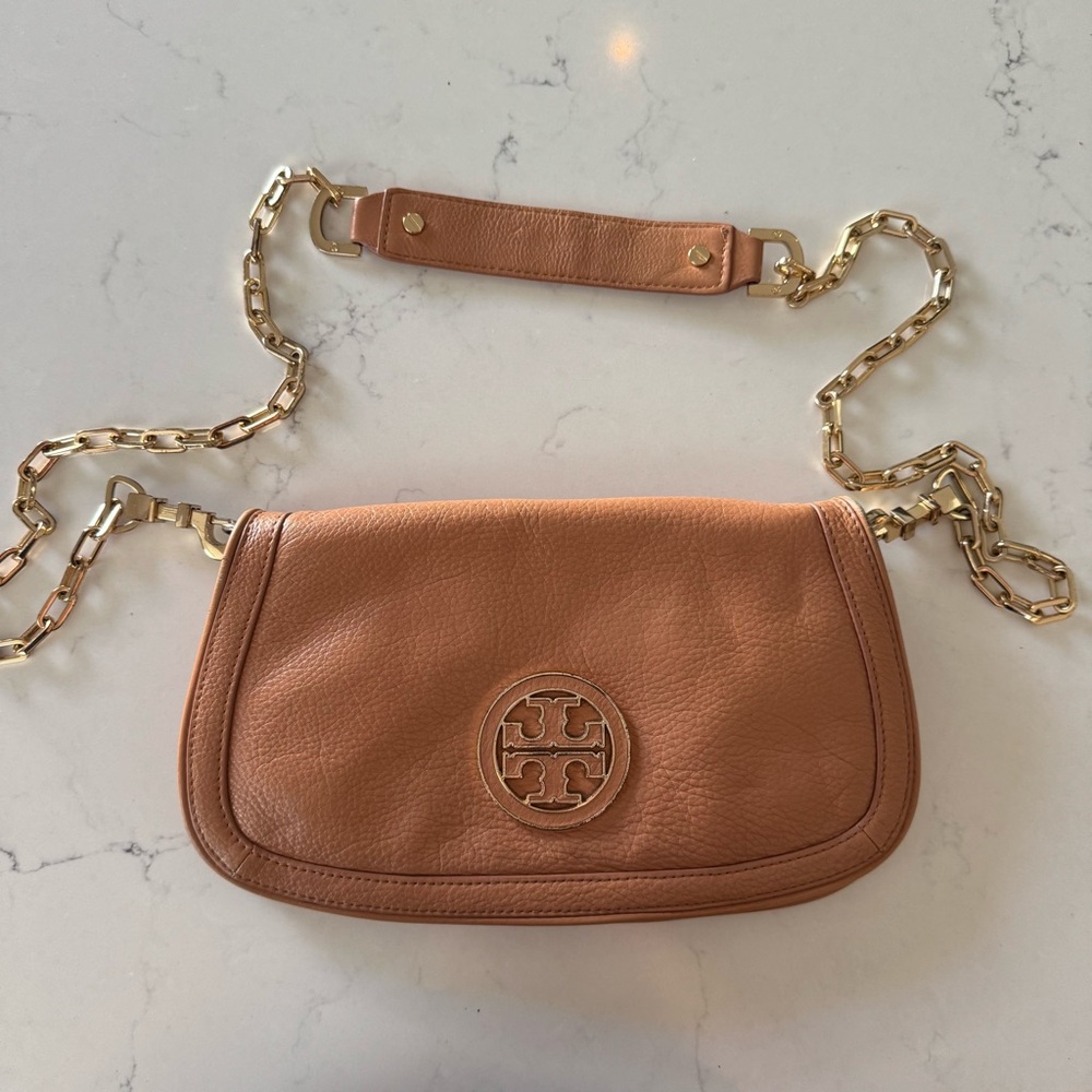 Tory Burch Amanda Logo Flap Clutch